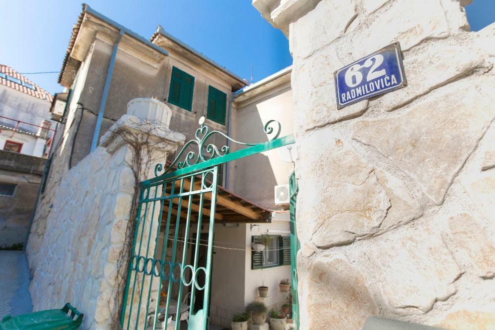 Apartment Antica With Yard & Bbq Split Ngoại thất bức ảnh