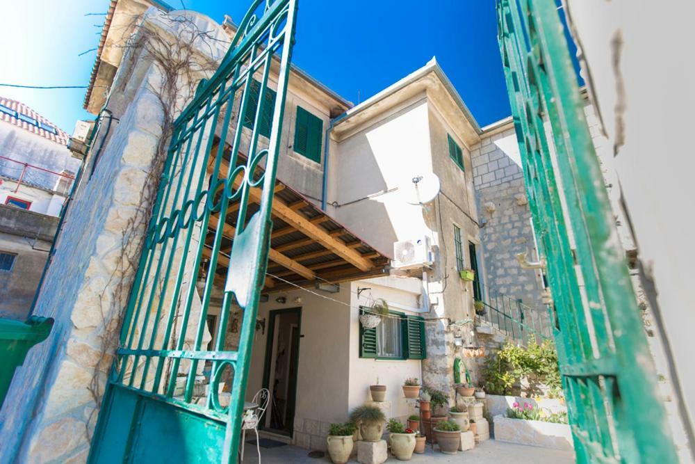 Apartment Antica With Yard & Bbq Split Ngoại thất bức ảnh